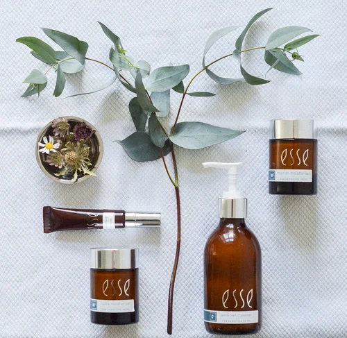 Набор для чувствительной кожи Esse Sensitive Basic Kit купить в Украине / Sensitive skin care kit Esse Sensitive Basic Kit buy in Ukraine